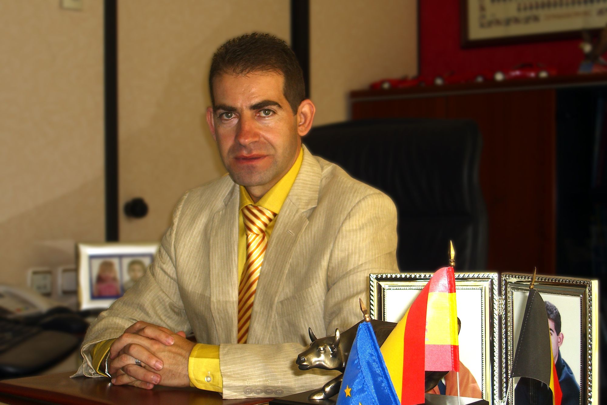 Quiénes Somos. BUFETE E INMOBILIARIA BERENGUEL en Cañada (La)